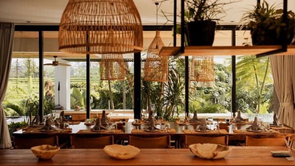Elite Havens - Villa Nica Bali Indonesia - Contemporary tropical style dining